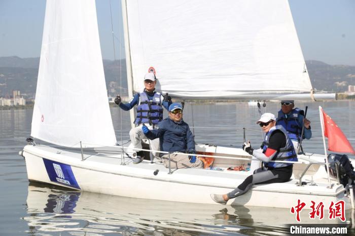 晋阳湖畔扬帆起航首届帆船城市邀请赛燃动山西