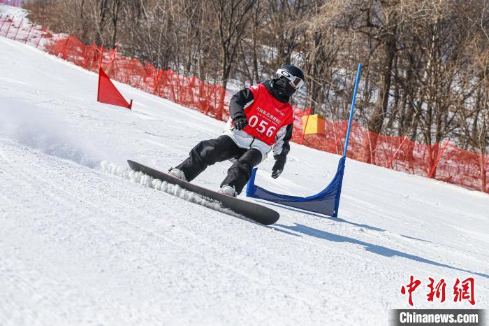 吉林冰雪赛事盛宴引全球目光 多国运动员共襄盛