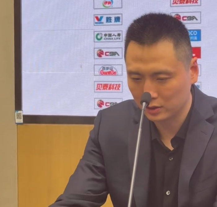 上海男篮主场力克广东 防守策略成制胜关键