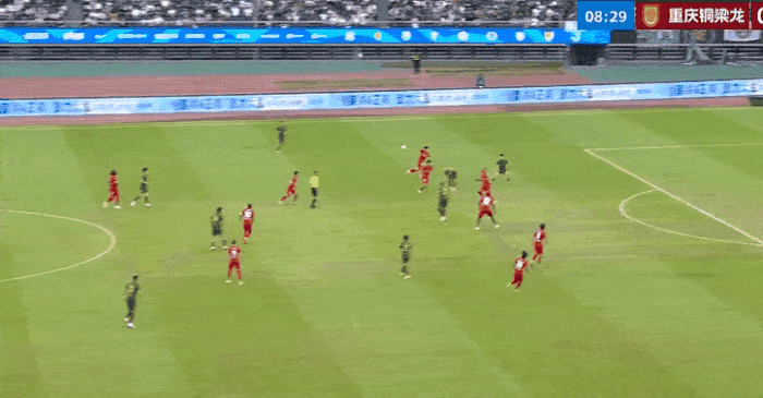 升班马重庆铜梁龙客场力克浙江队 成为新赛季最